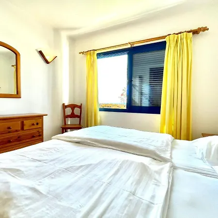 Nudist With Two Bedrooms And Sea View In Lanzarote شقة