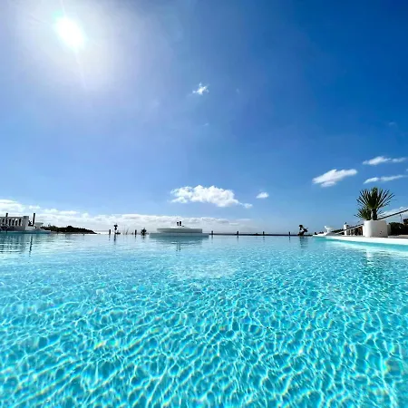 Nudist With Two Bedrooms And Sea View In Lanzarote Apartmán