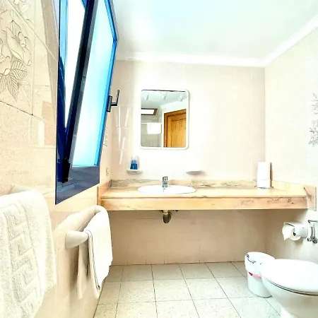 Nudist With Two Bedrooms And Sea View In Lanzarote شقة
