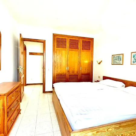 Nudist With Two Bedrooms And Sea View In Lanzarote *