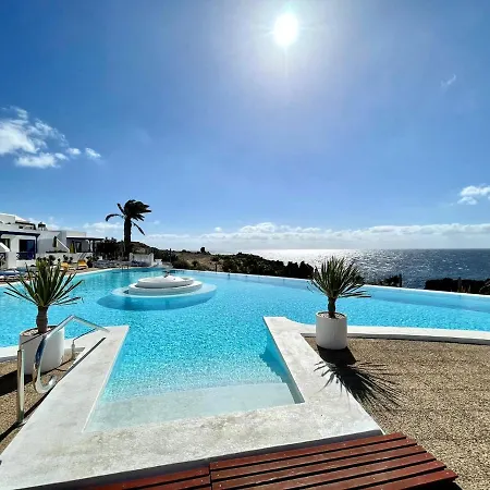 Nudist With Two Bedrooms And Sea View In Lanzarote *