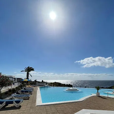 Nudist With Two Bedrooms And Sea View In Lanzarote *