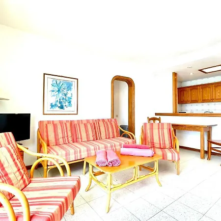 Nudist With Two Bedrooms And Sea View In Lanzarote Apartman